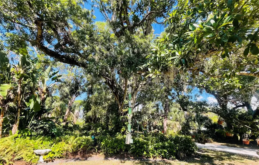 550 46th Street Sarasota FL 34234