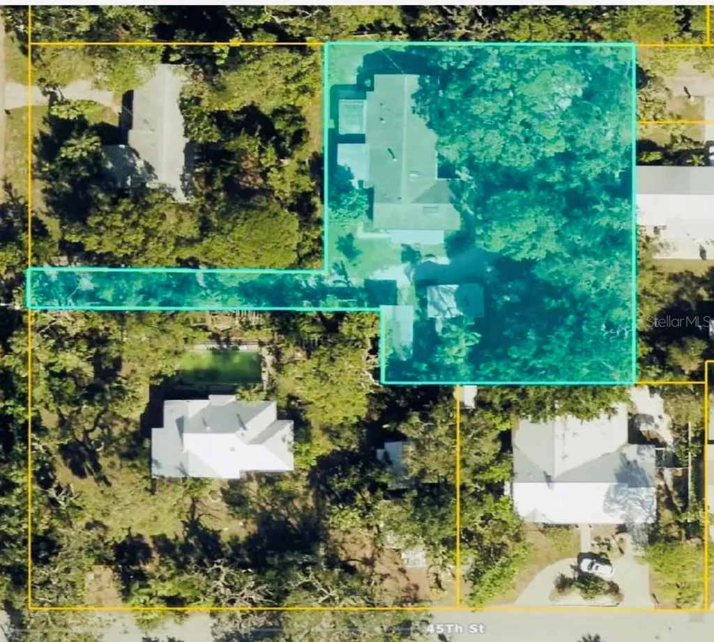 550 46th Street Sarasota FL 34234