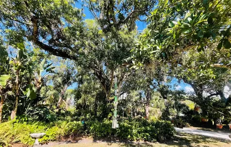 550 46th Street Sarasota FL 34234