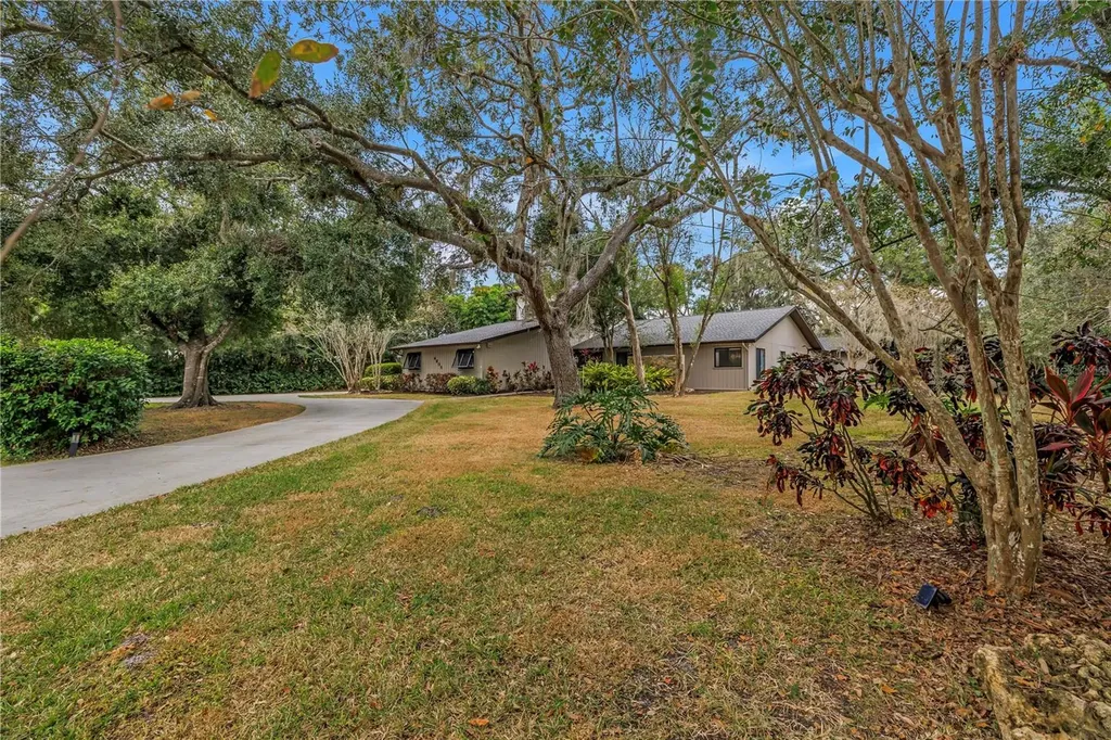 4605 Stone Ridge Trail Sarasota FL 34232