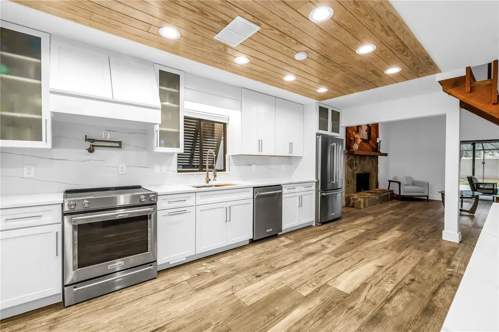 4605 Stone Ridge Trail Sarasota FL 34232