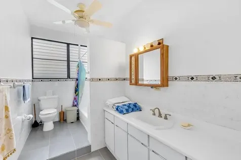 40 Calle Surf Bo Ensenada Rincon PR 00677