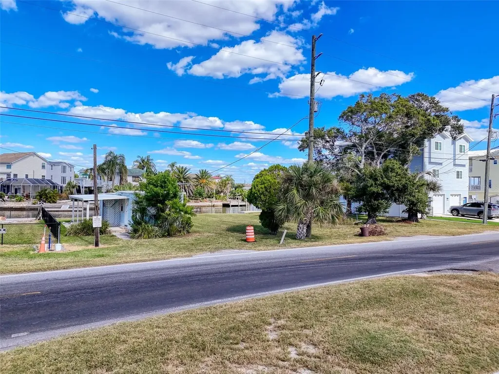 6429 Clark Street Hudson FL 34667