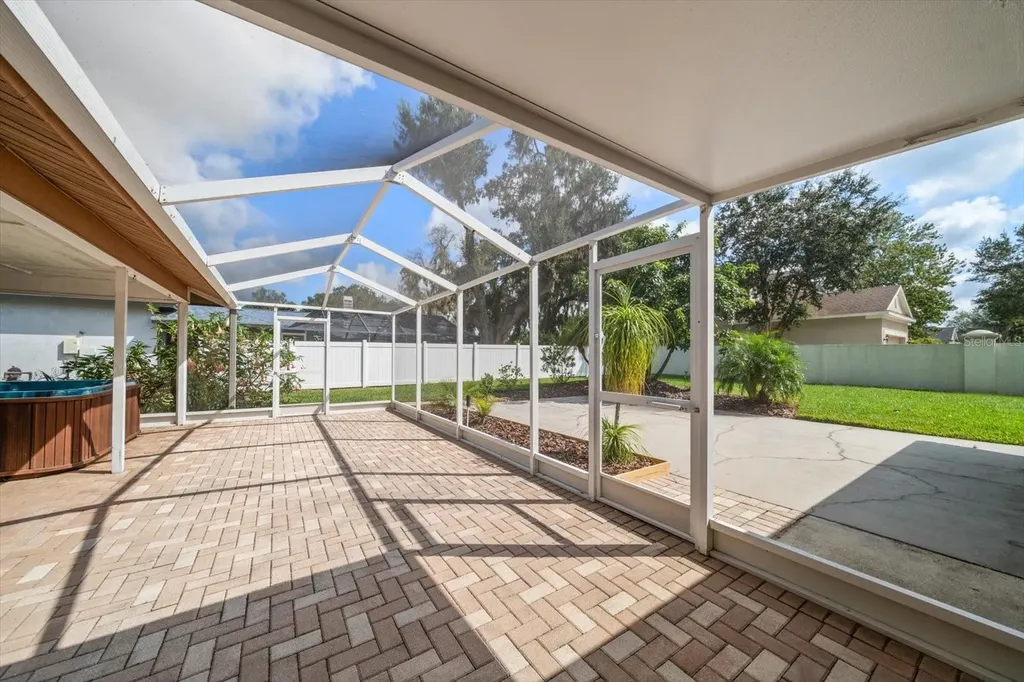 1105 Deer Run Place Valrico FL 33594