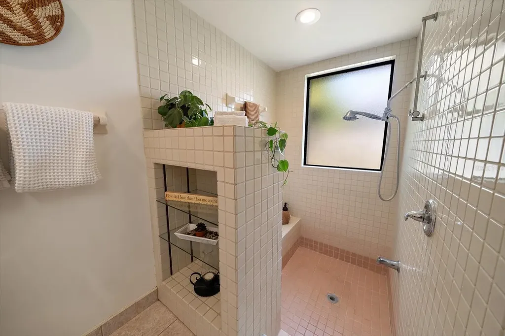 1105 Deer Run Place Valrico FL 33594