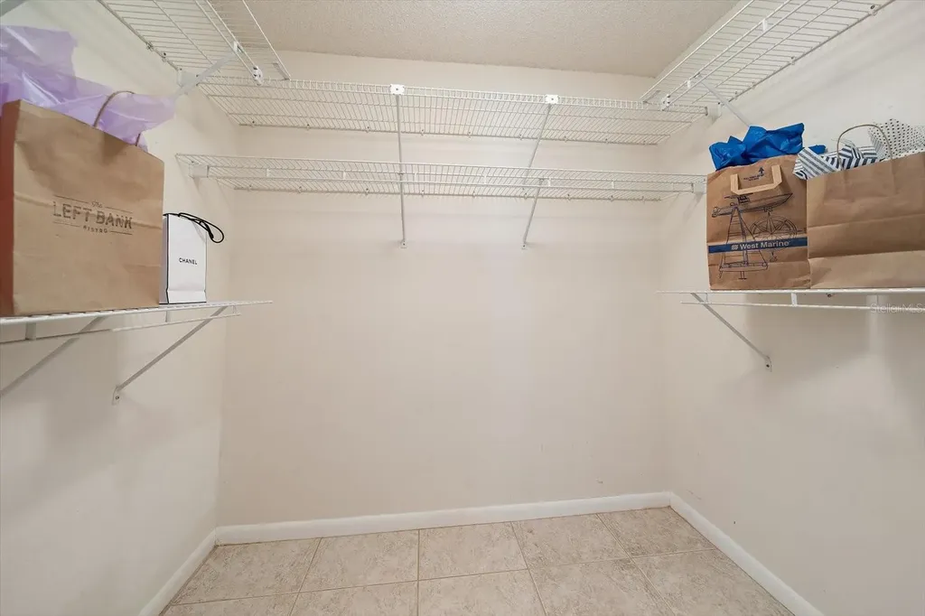 1105 Deer Run Place Valrico FL 33594