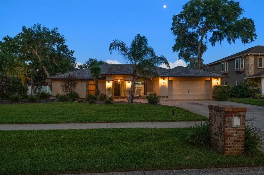 1105 Deer Run Place Valrico FL 33594