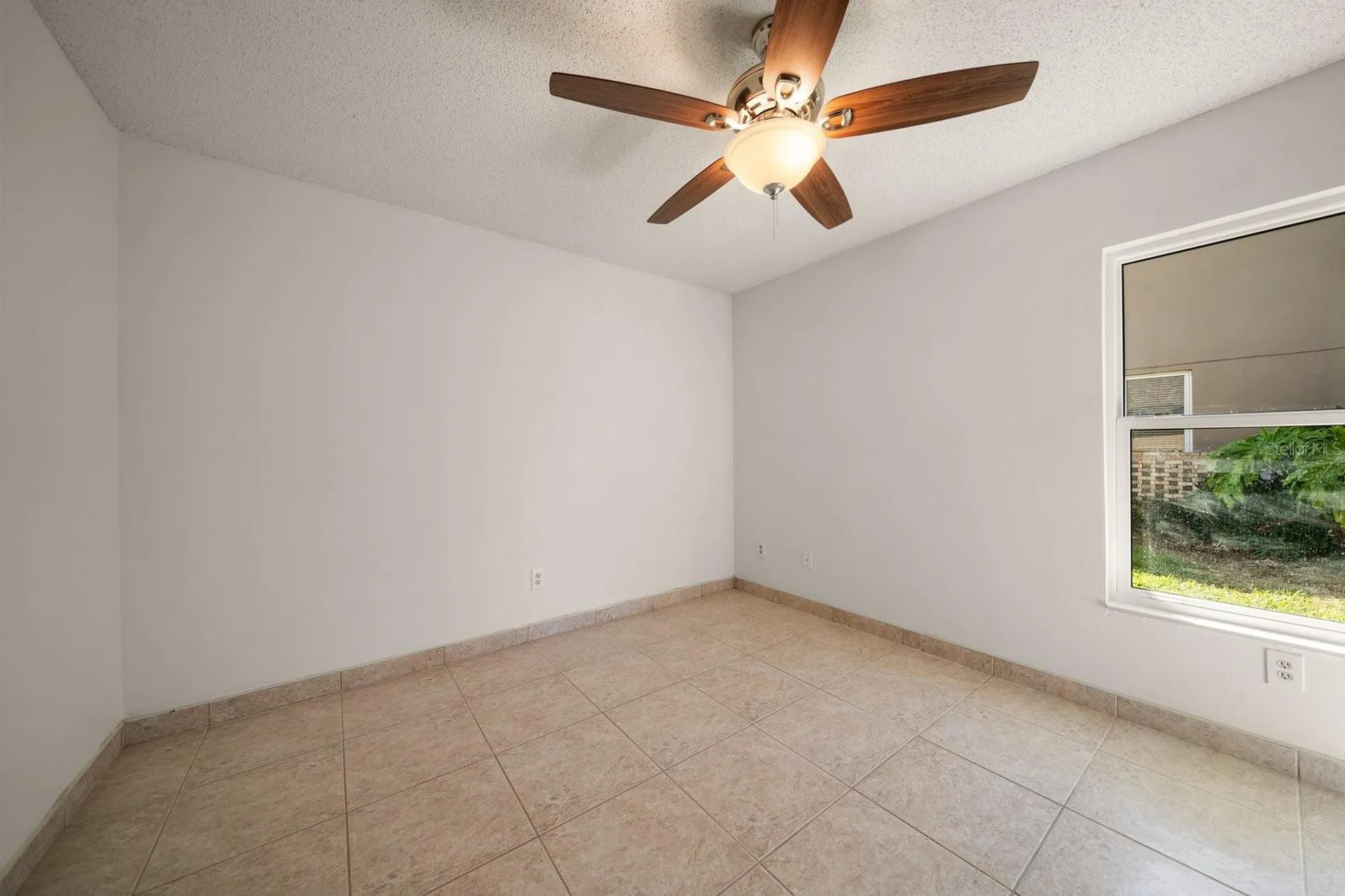 1105 Deer Run Place Valrico FL 33594