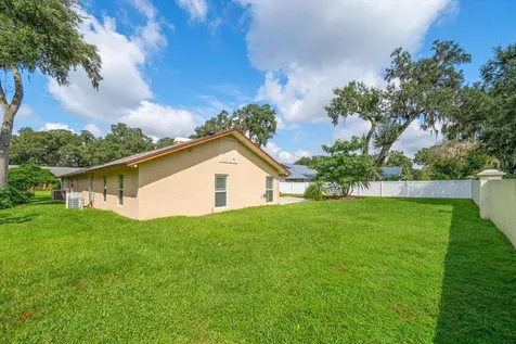 1105 Deer Run Place Valrico FL 33594