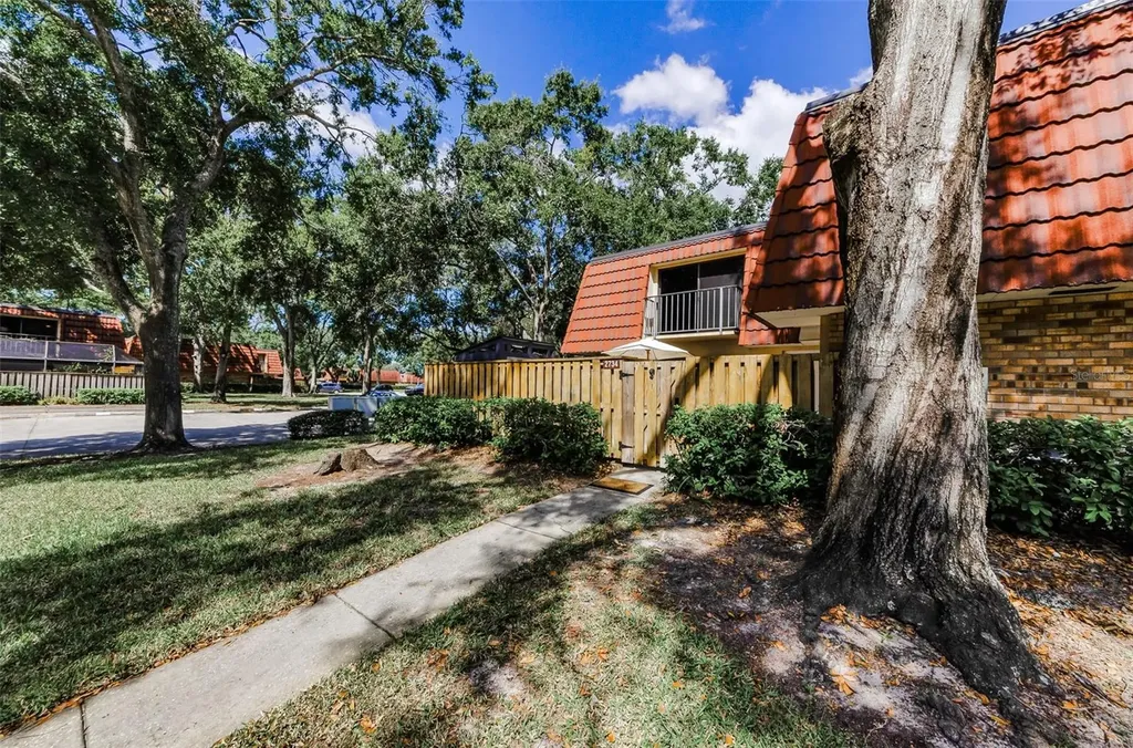 2734 5th Court Palm Harbor FL 34684