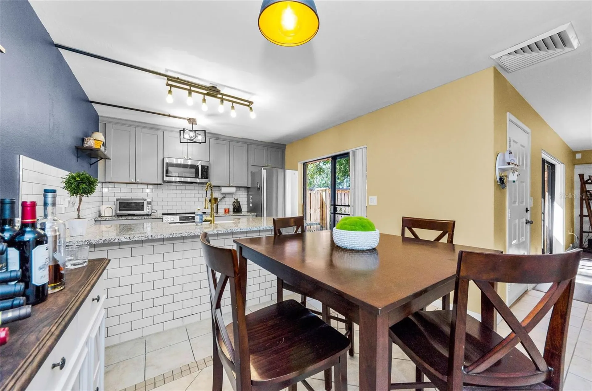 2734 5th Court Palm Harbor FL 34684