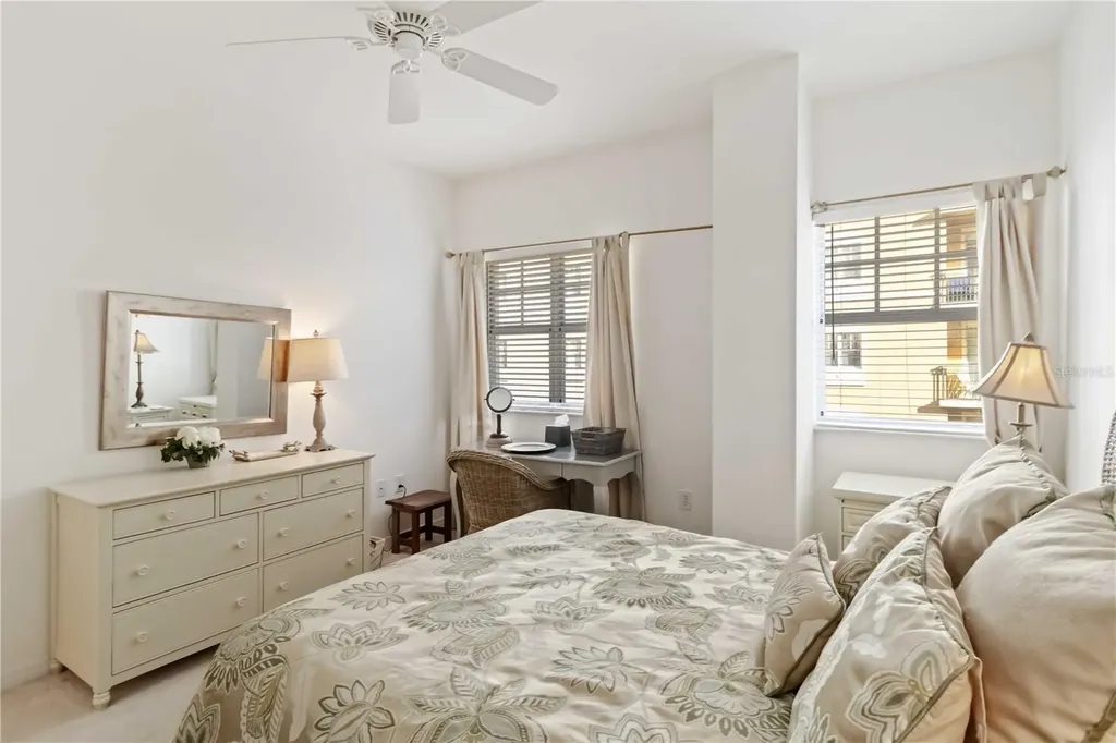 1064 N Tamiami Trail Sarasota FL 34236