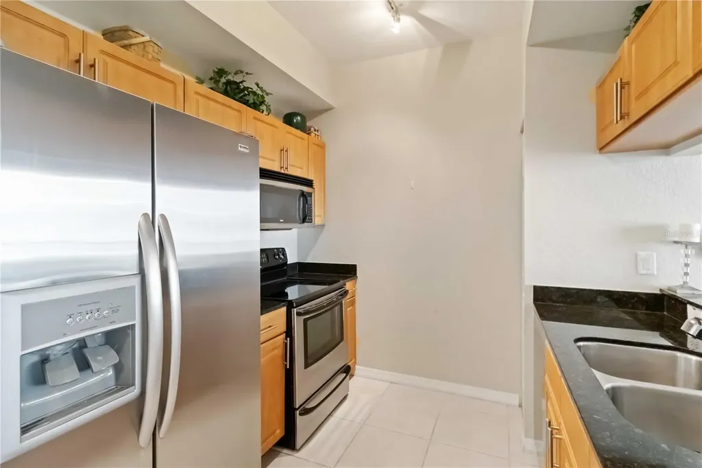 1064 N Tamiami Trail Sarasota FL 34236