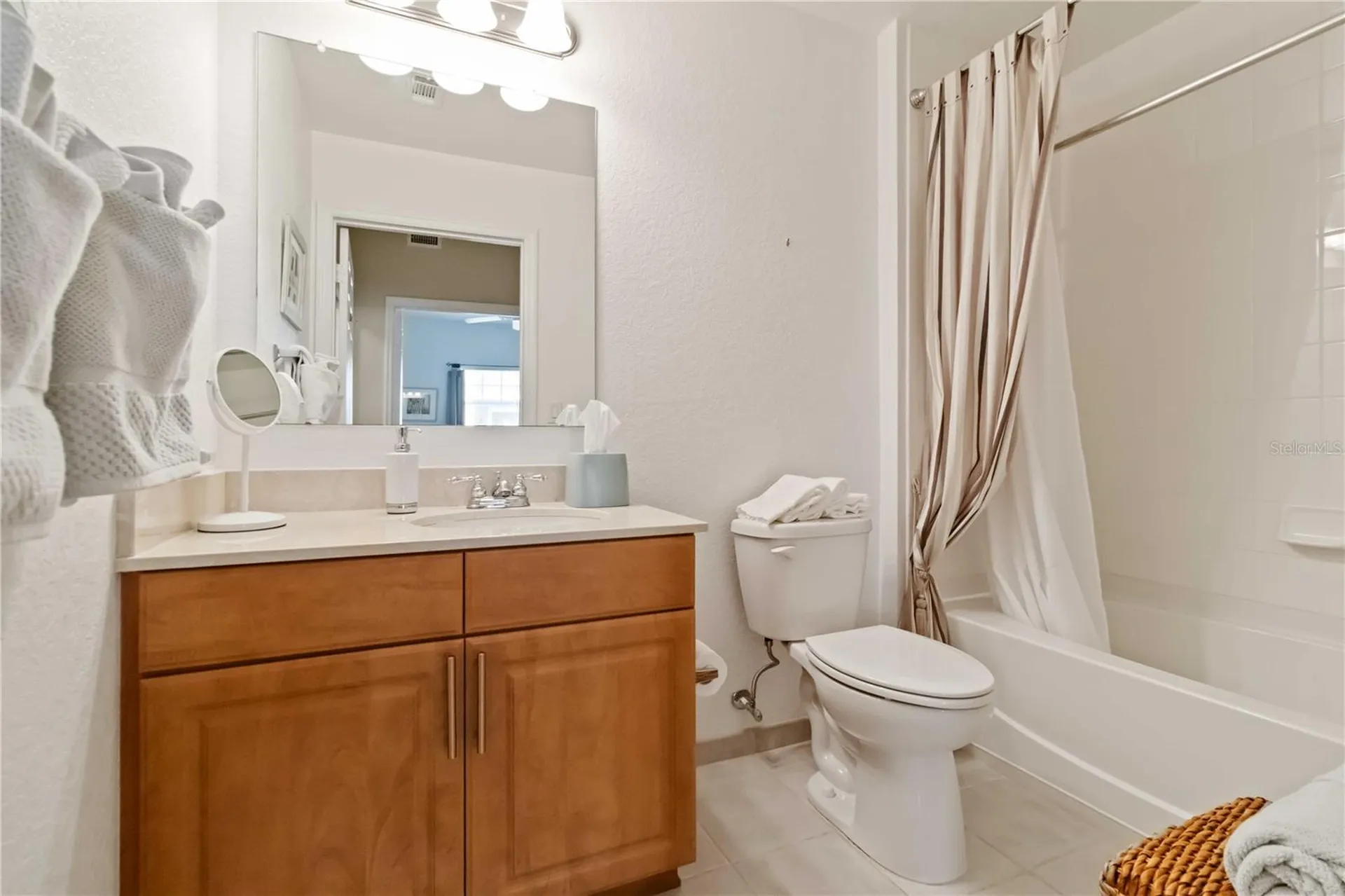 1064 N Tamiami Trail Sarasota FL 34236