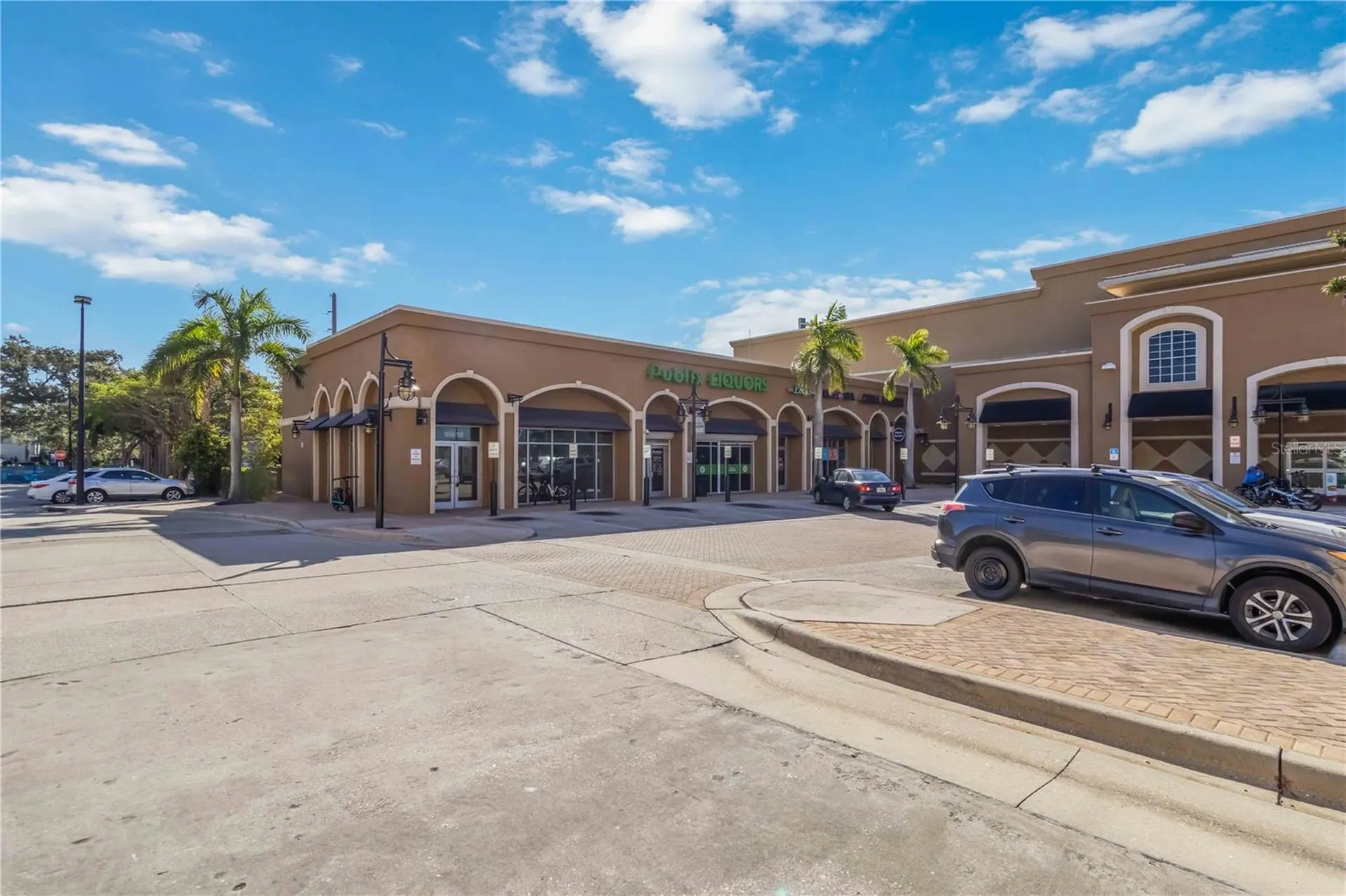 1064 N Tamiami Trail Sarasota FL 34236
