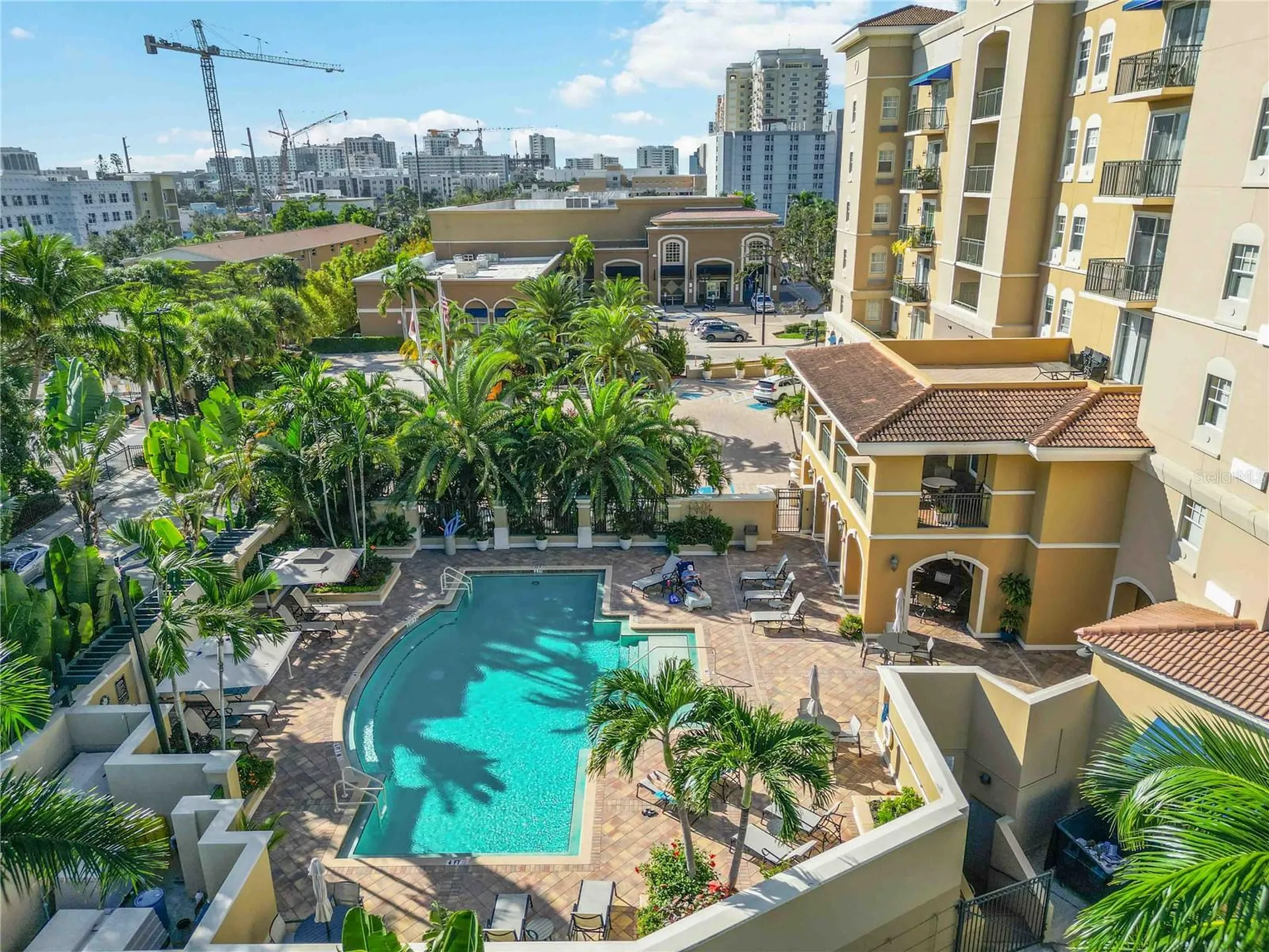 1064 N Tamiami Trail Sarasota FL 34236