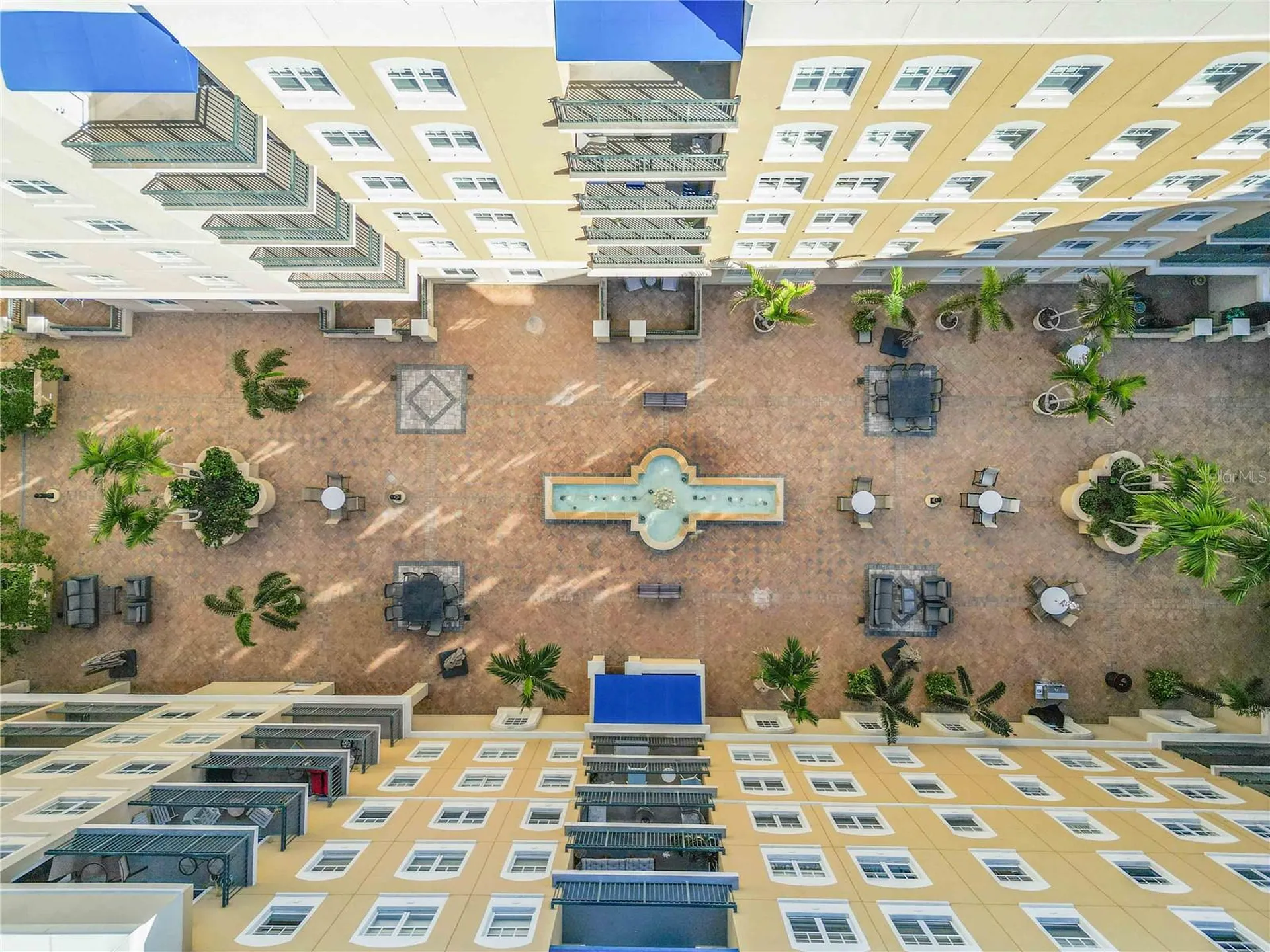 1064 N Tamiami Trail Sarasota FL 34236