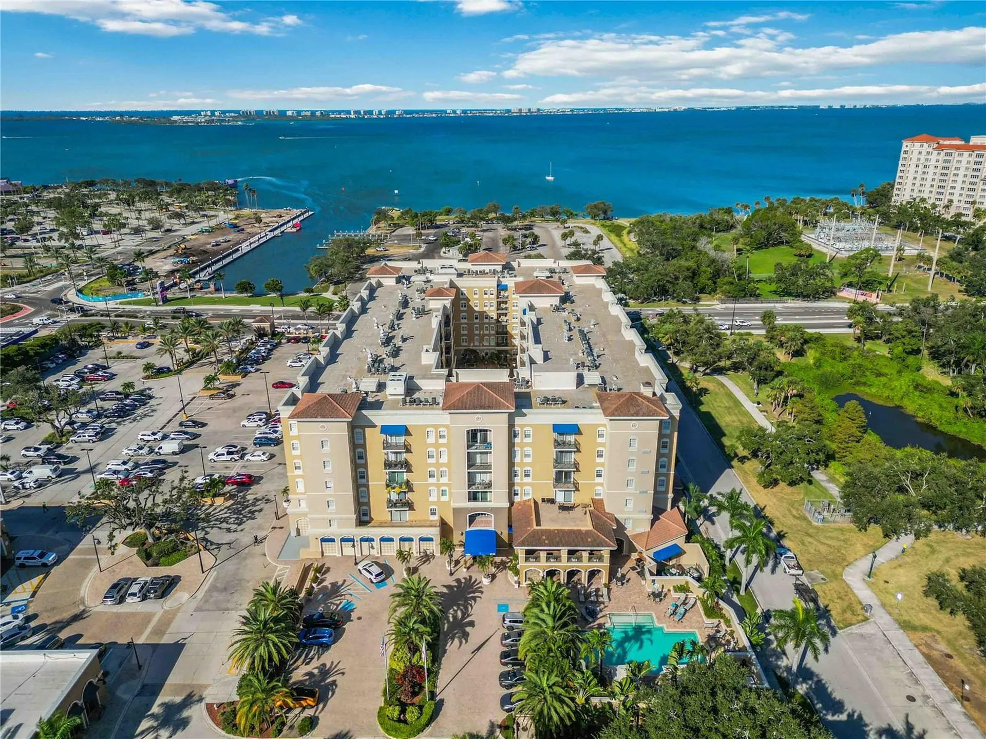 1064 N Tamiami Trail Sarasota FL 34236