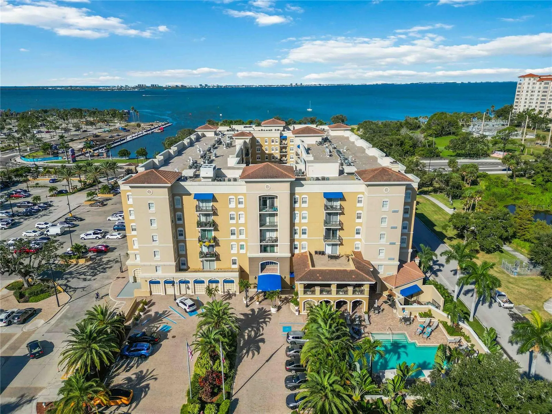 1064 N Tamiami Trail Sarasota FL 34236