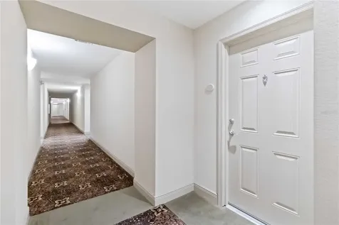 1064 N Tamiami Trail Sarasota FL 34236