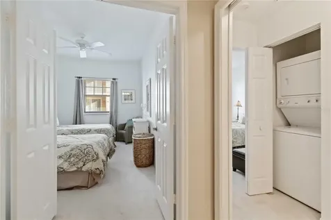 1064 N Tamiami Trail Sarasota FL 34236