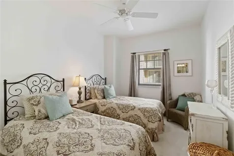 1064 N Tamiami Trail Sarasota FL 34236