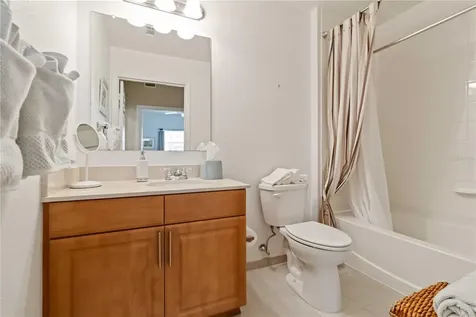 1064 N Tamiami Trail Sarasota FL 34236