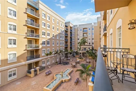 1064 N Tamiami Trail Sarasota FL 34236
