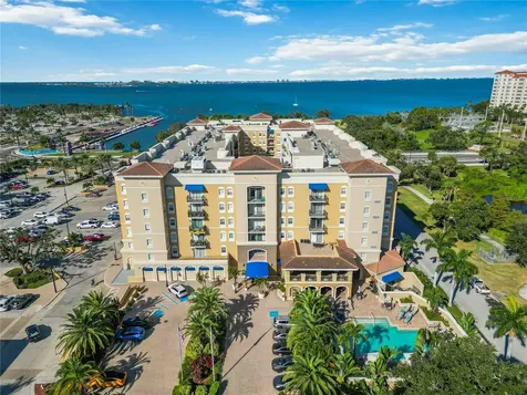 1064 N Tamiami Trail Sarasota FL 34236