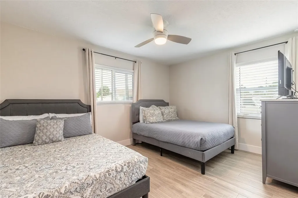 8 Robben Terrace Daytona Beach FL 32118