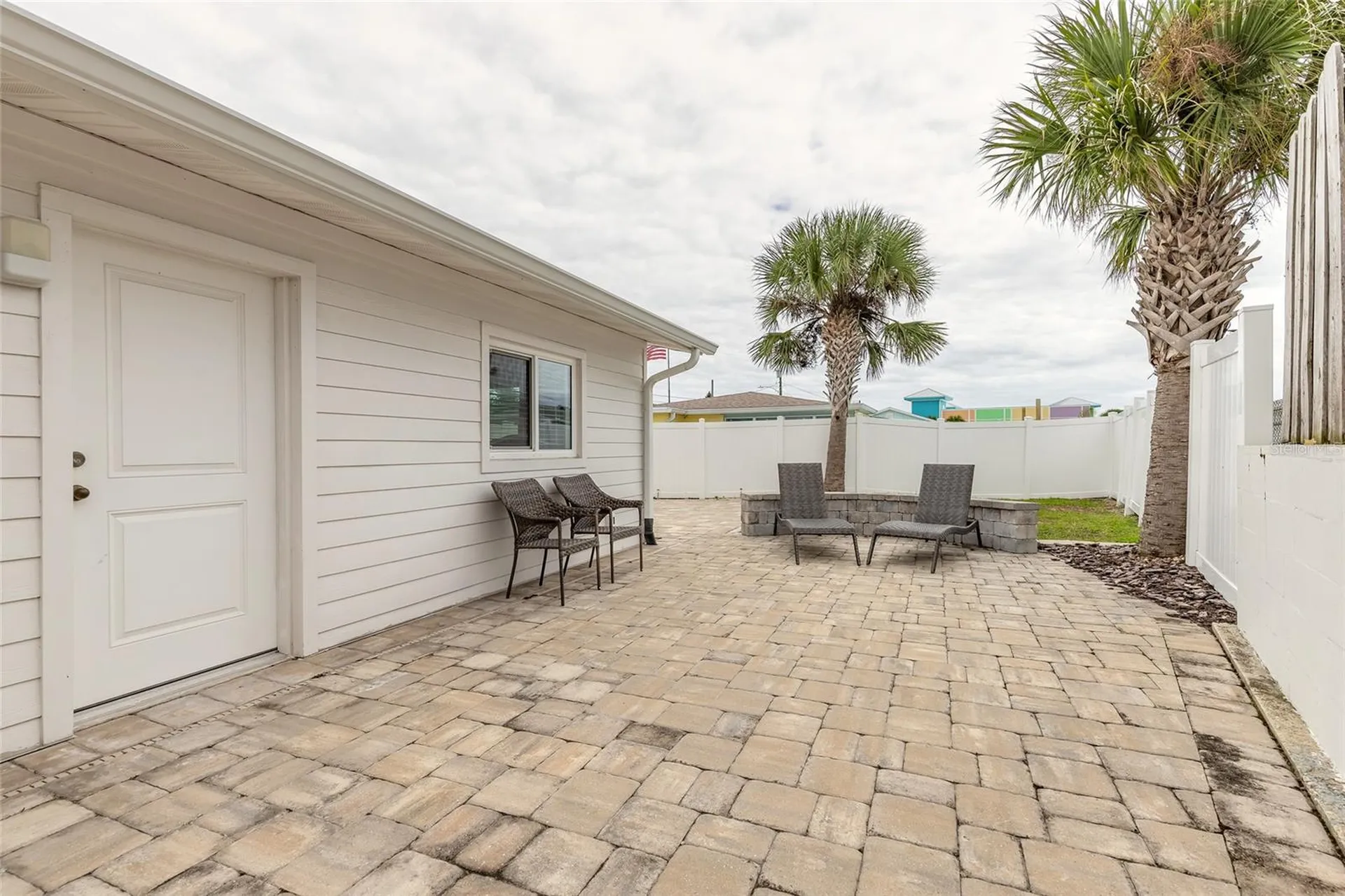 8 Robben Terrace Daytona Beach FL 32118