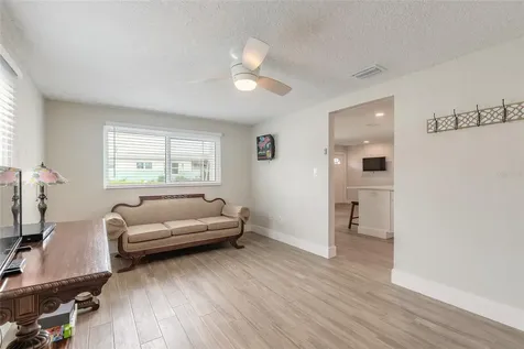 8 Robben Terrace Daytona Beach FL 32118