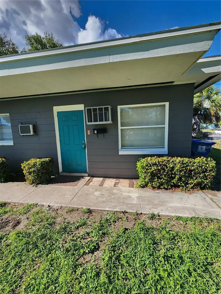 2219 Highland Street St Petersburg FL 33705