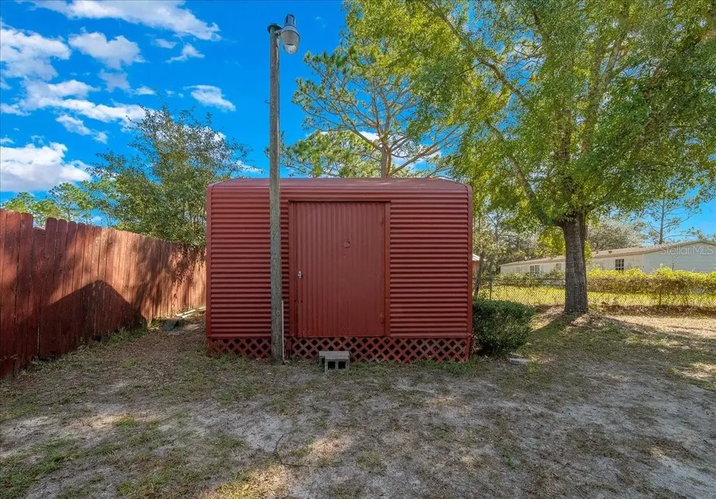 16651 SW 42nd Loop Ocala FL 34481