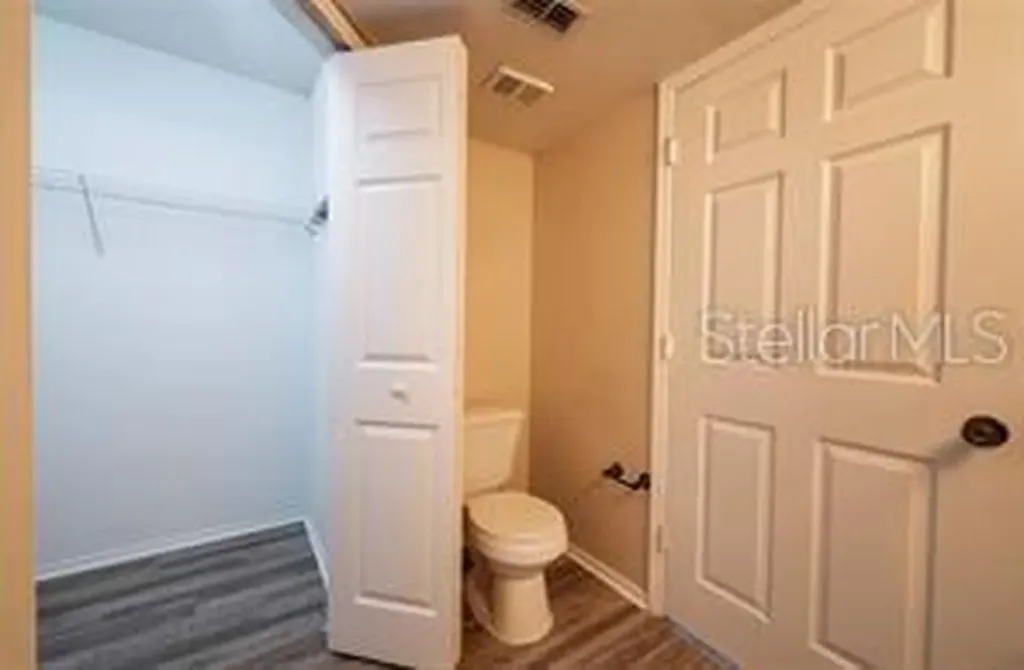 5136 Park Central Drive Orlando FL 32839