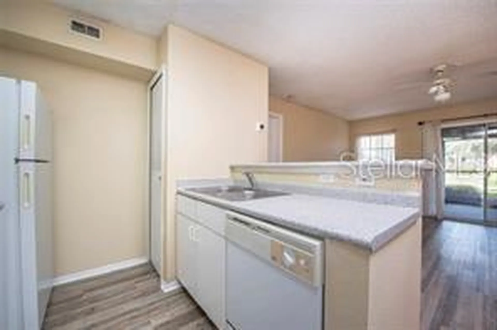 5136 Park Central Drive Orlando FL 32839