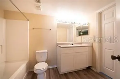 5136 Park Central Drive Orlando FL 32839