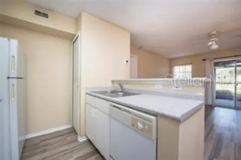 5136 Park Central Drive Orlando FL 32839