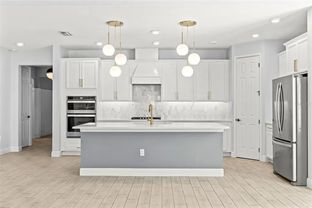 6232 Sea Air Drive Apollo Beach FL 33572