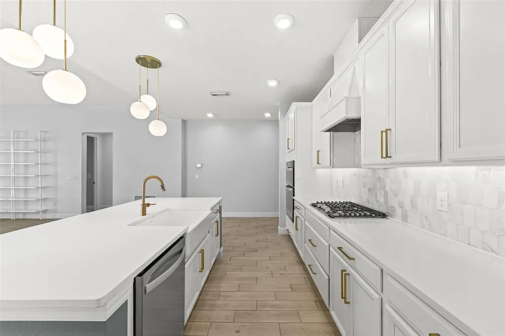 6232 Sea Air Drive Apollo Beach FL 33572