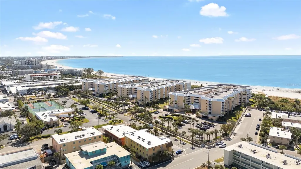 6651 Sunset Way St Pete Beach FL 33706