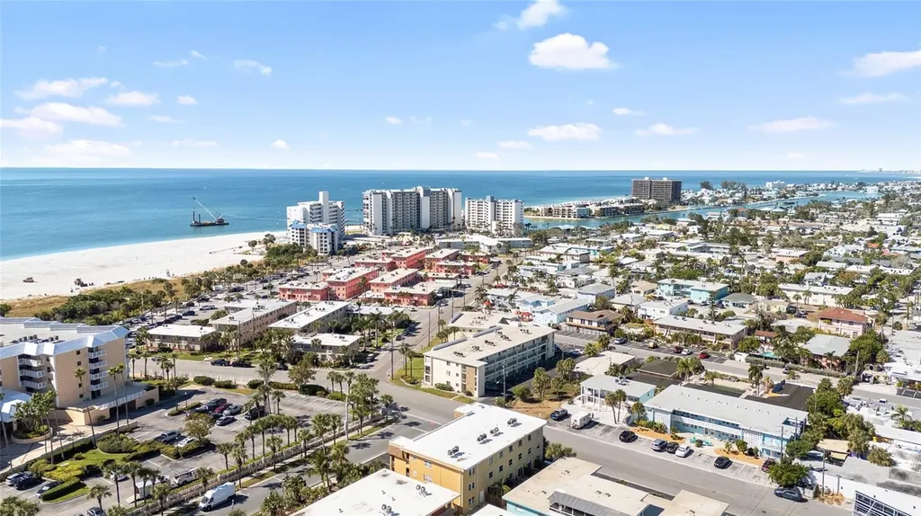 6651 Sunset Way St Pete Beach FL 33706