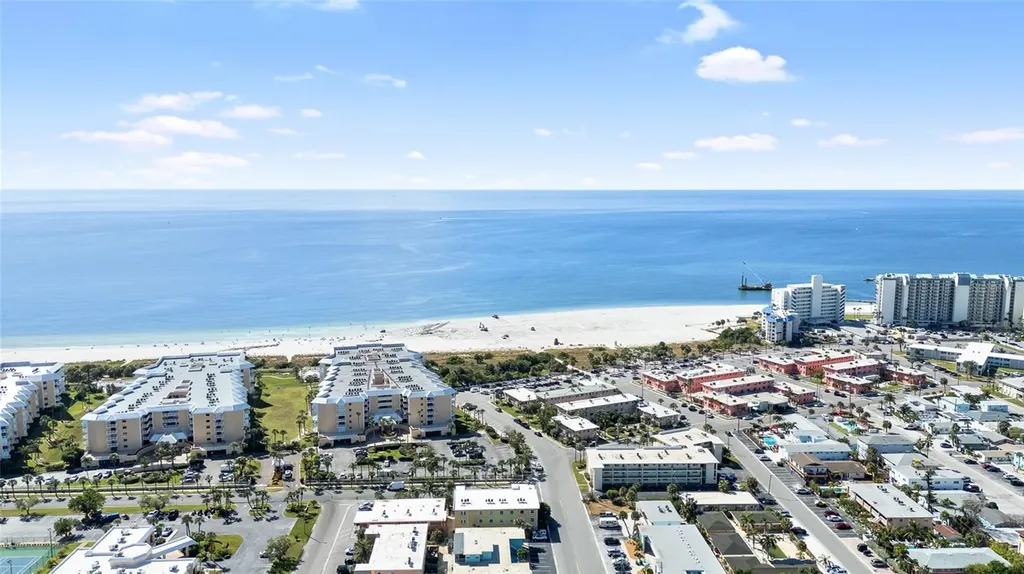6651 Sunset Way St Pete Beach FL 33706