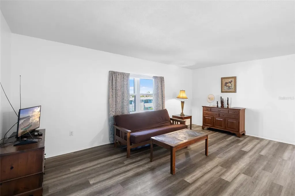 6651 Sunset Way St Pete Beach FL 33706