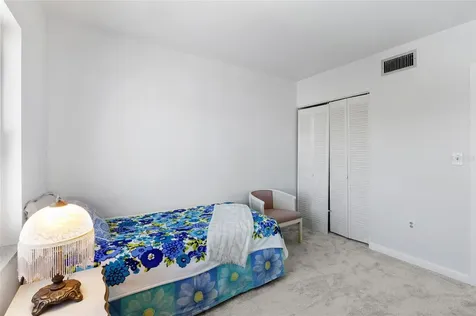 6651 Sunset Way St Pete Beach FL 33706