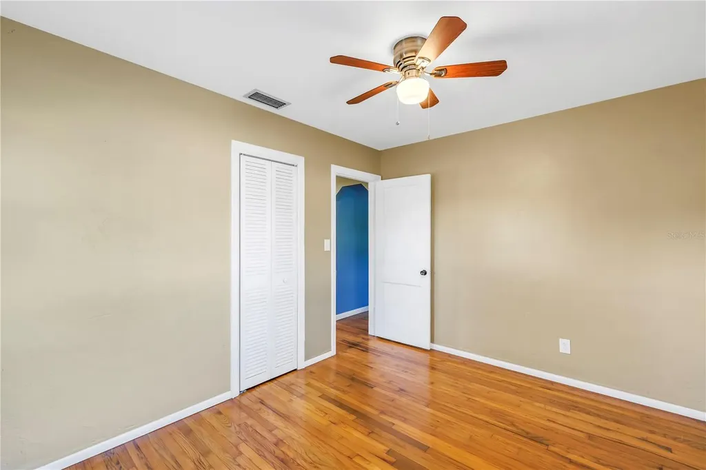 6144 2nd Avenue N St Petersburg FL 33710