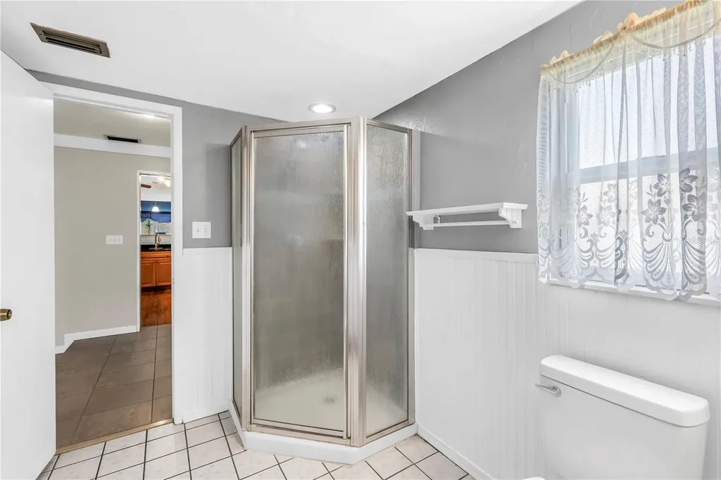 6144 2nd Avenue N St Petersburg FL 33710