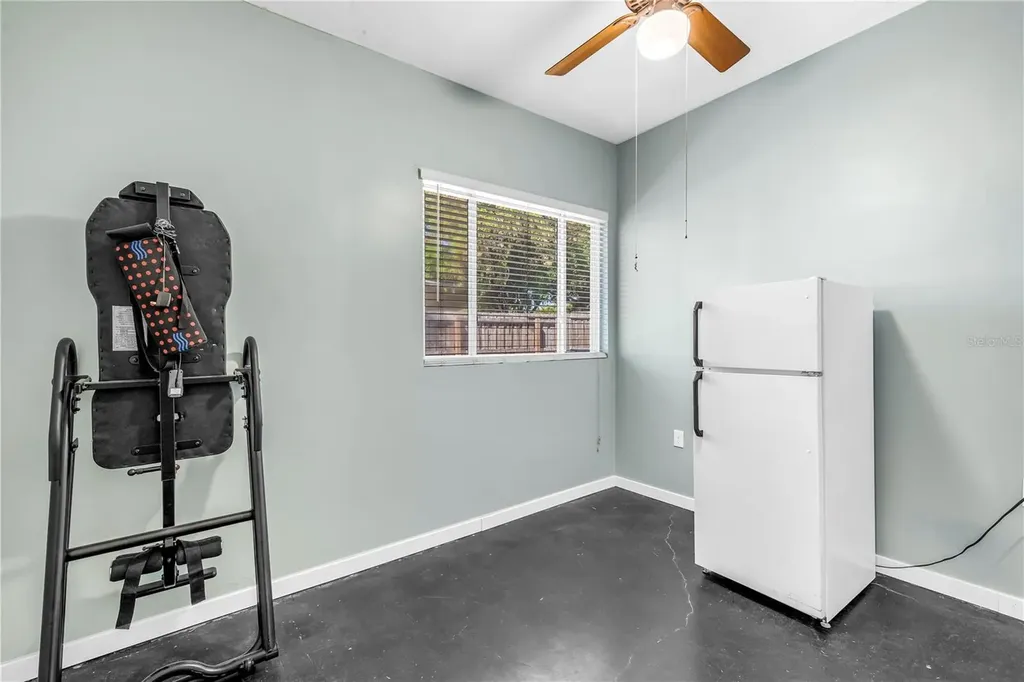 6144 2nd Avenue N St Petersburg FL 33710