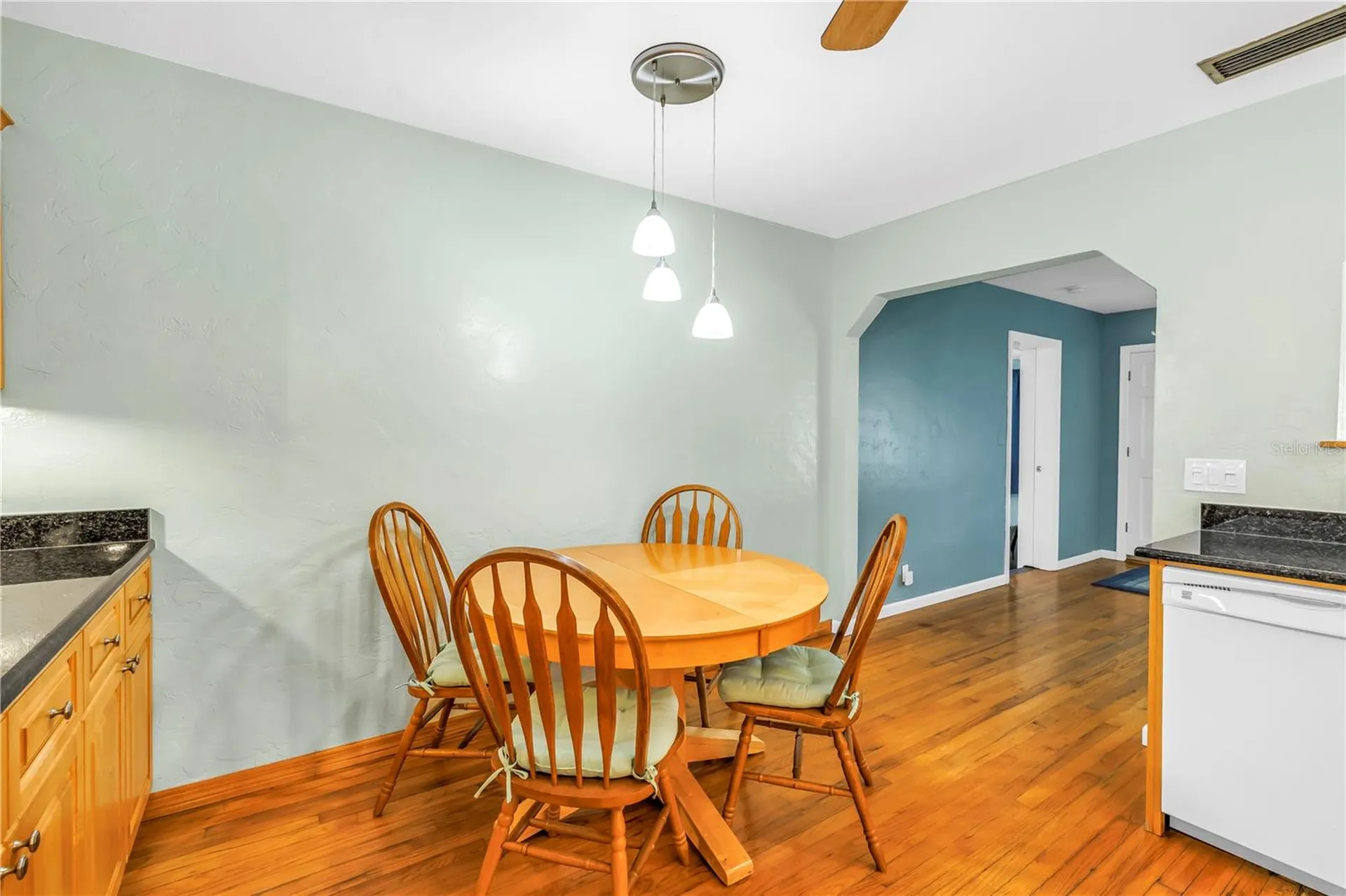 6144 2nd Avenue N St Petersburg FL 33710