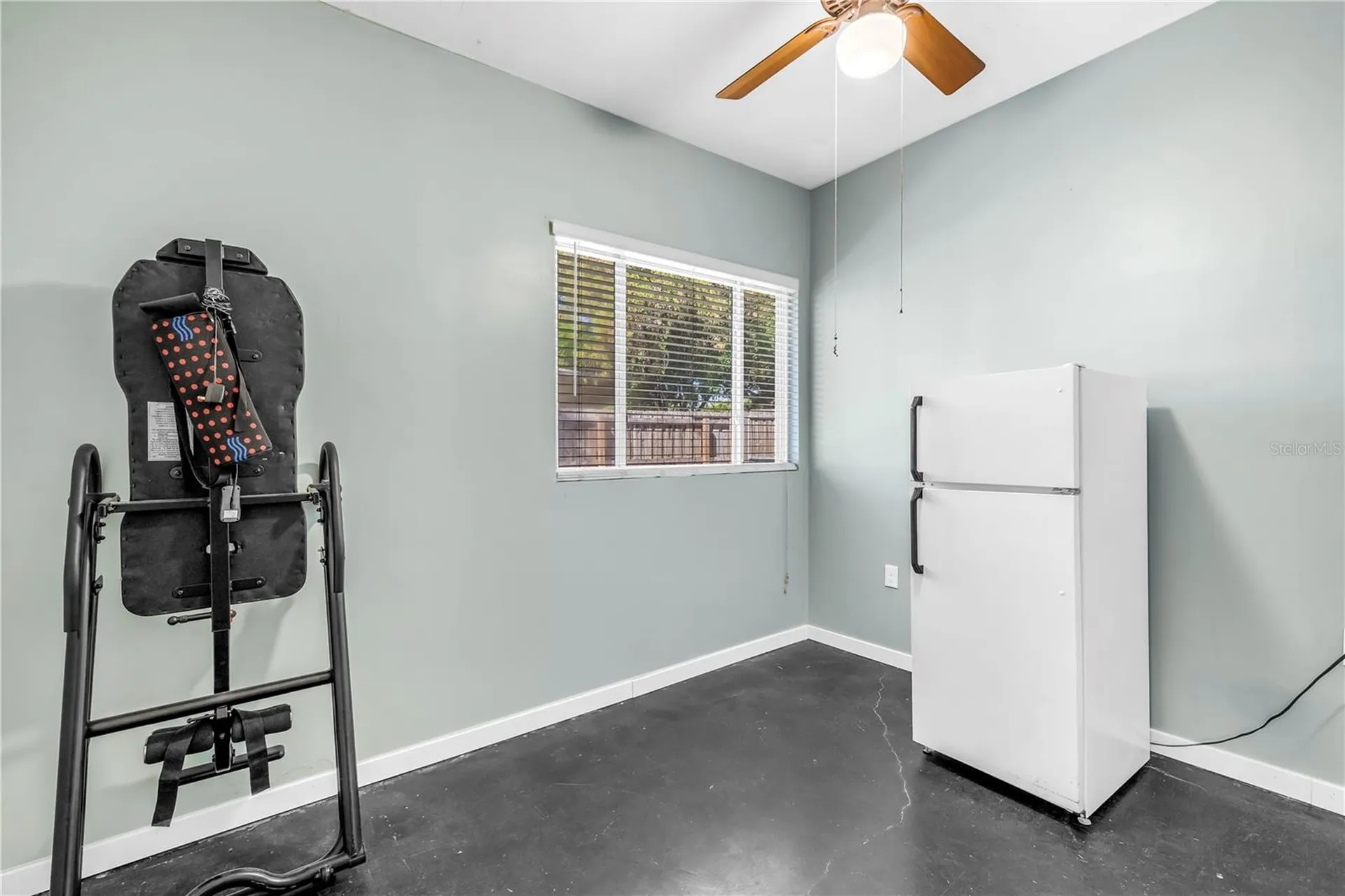 6144 2nd Avenue N St Petersburg FL 33710